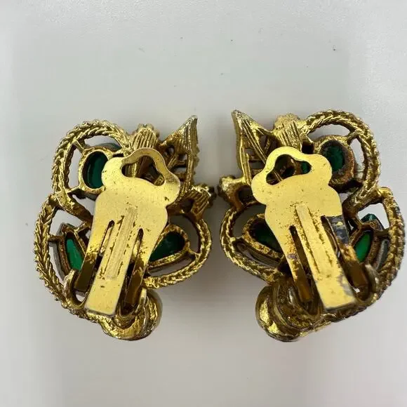 ART vintage gold tone emerald green uranium glass rhinestones clip on earrings - Picture 7 of 8